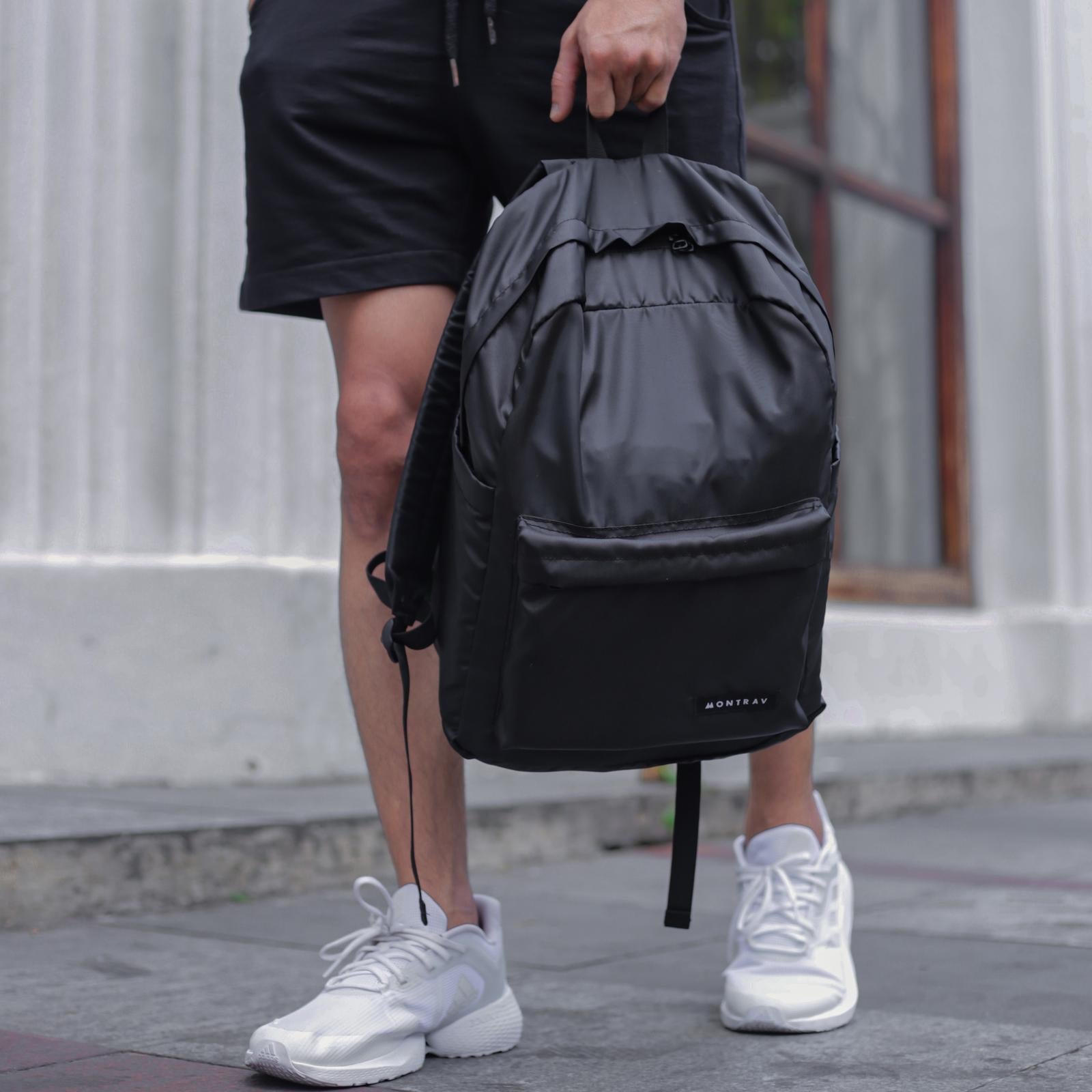 Rekomendasi Travel Gear Montrav