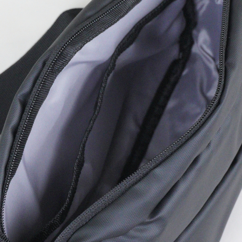 Nomi - Sling bag